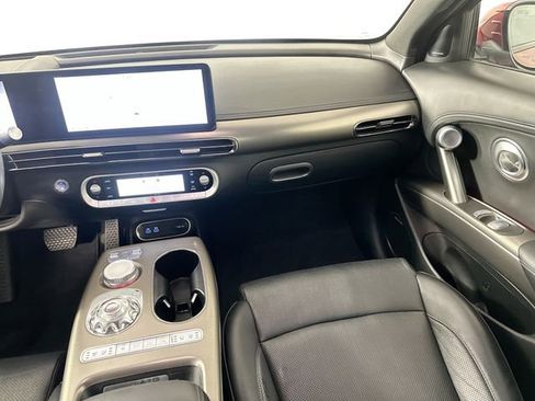 Used 2023 Genesis GV60 Advanced image 29