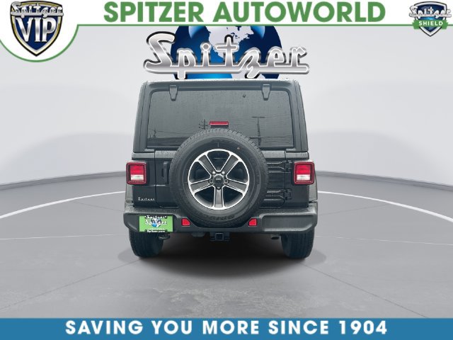 Used 2023 Jeep Wrangler Unlimited Sahara w/ Cold Weather Group AWD/4WD image 9