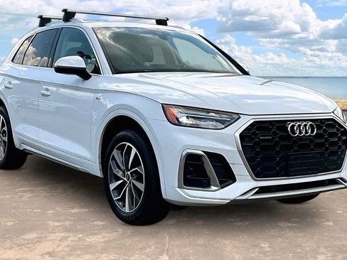 Used 2019 Audi Q5 2.0T Premium w/ Convenience Package AWD/4WD image 3