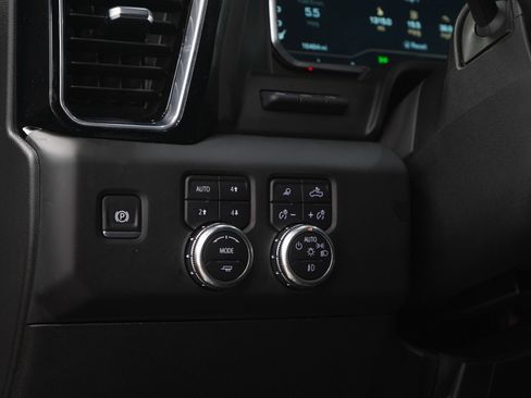 Used 2025 GMC Sierra 2500 Denali w/ Denali Reserve Package AWD/4WD image 25