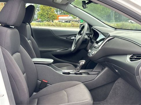 Used 2024 Chevrolet Malibu LT FWD image 22