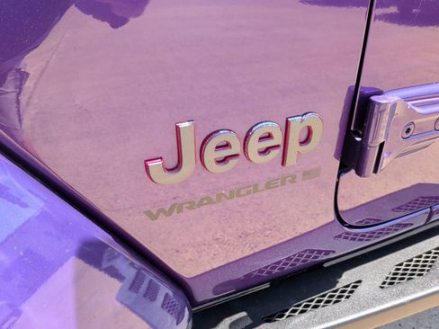 Used 2023 Jeep Wrangler Unlimited Rubicon AWD/4WD image 53