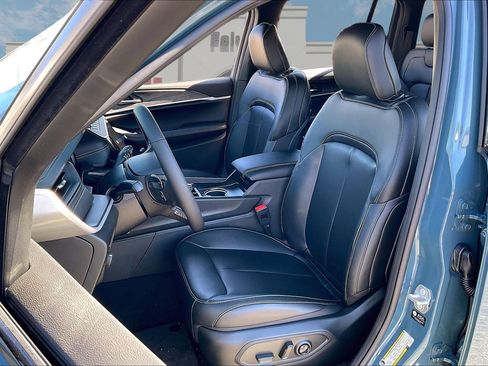 New 2026 Jeep Grand Cherokee Limited image 9