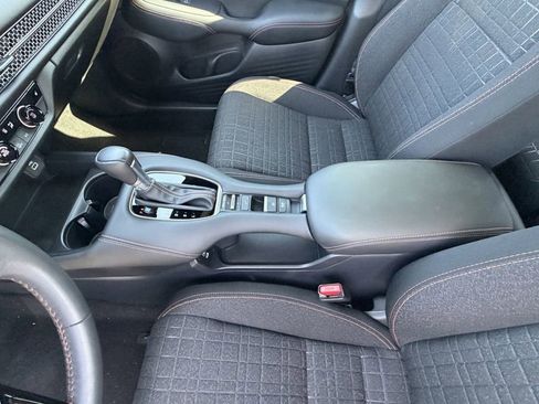Used 2024 Honda HR-V Sport image 19