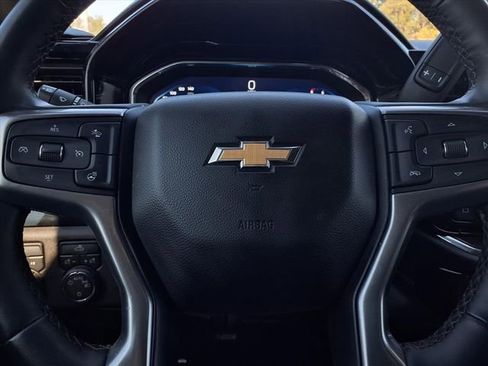 Used 2024 Chevrolet Silverado 1500 LT image 17