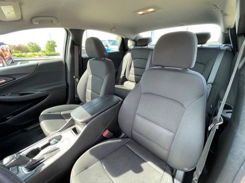 Used 2020 Chevrolet Malibu LT FWD image 15