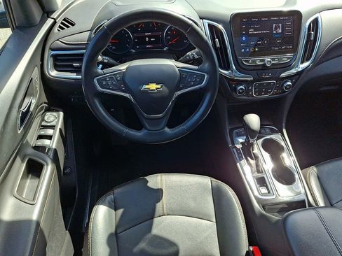 Used 2023 Chevrolet Equinox Premier image 12