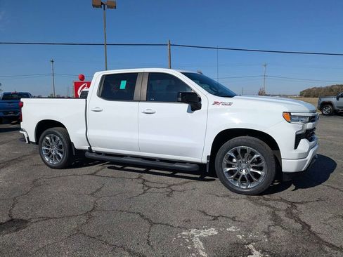 Used 2023 Chevrolet Silverado 1500 RST image 3