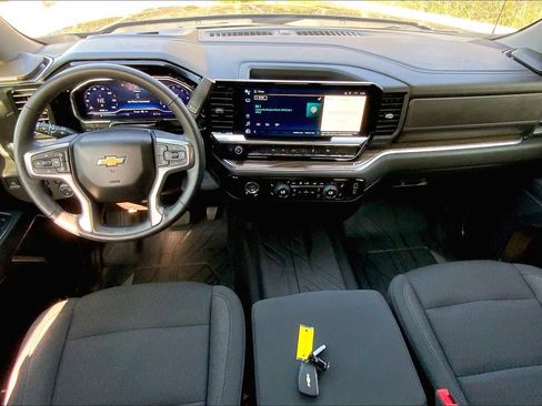 Used 2023 Chevrolet Silverado 1500 LT w/ Protection Package RWD image 14