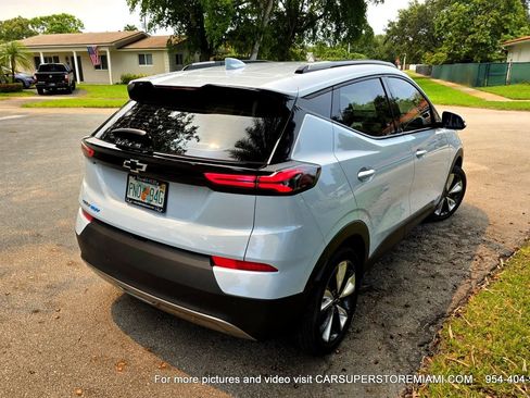 Used 2023 Chevrolet Bolt EUV LT w/ Convenience Package FWD image 10
