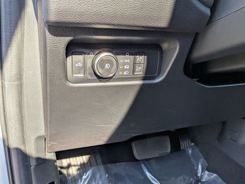 Certified 2024 Ford Ranger XLT w/ Trailer Tow Package RWD image 18