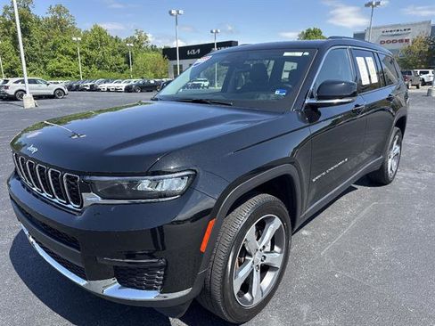 Used 2022 Jeep Grand Cherokee L Limited AWD/4WD image 3