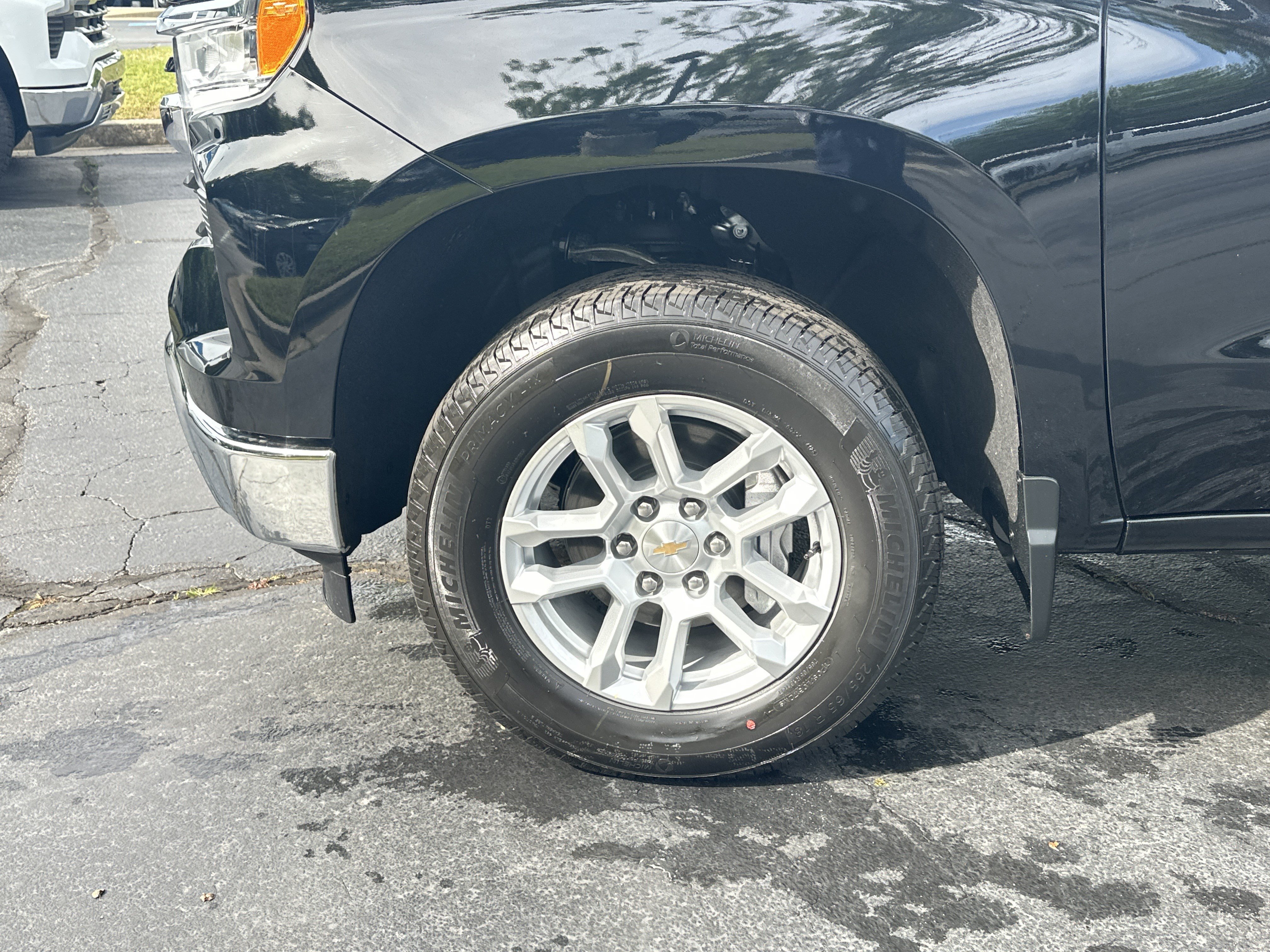 Certified 2026 Chevrolet Silverado 1500 LT RWD image 13