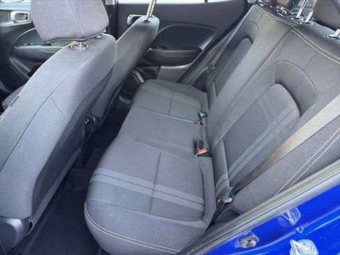 Used 2024 Hyundai Venue SEL image 28