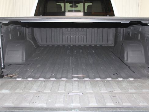 Used 2019 GMC Sierra 1500 SLT image 7