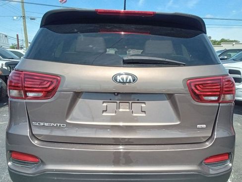 Used 2020 Kia Sorento LX image 6