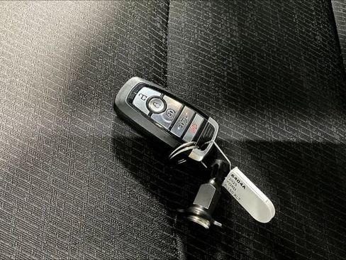 Used 2025 Ford F150 XLT w/ Equipment Group 302A MID image 33