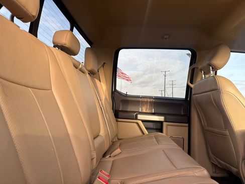Used 2019 Ford F150 Lariat RWD image 29