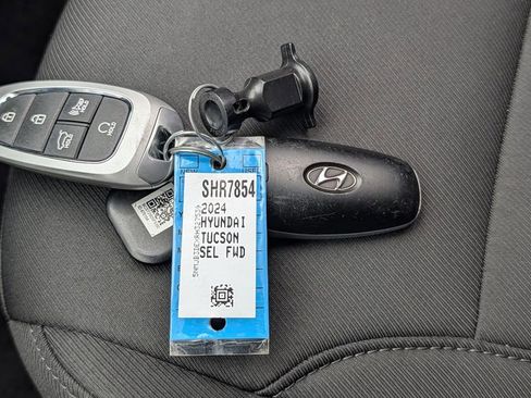 Certified 2024 Hyundai Tucson SEL FWD image 38