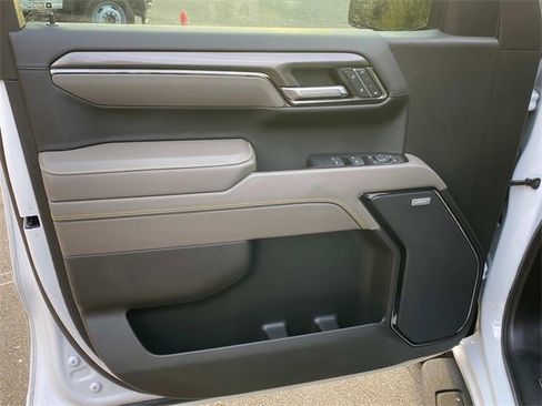 Used 2023 Chevrolet Silverado 1500 ZR2 w/ Technology Package image 12