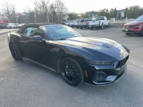 Used 2025 Ford Mustang GT Premium RWD image 10
