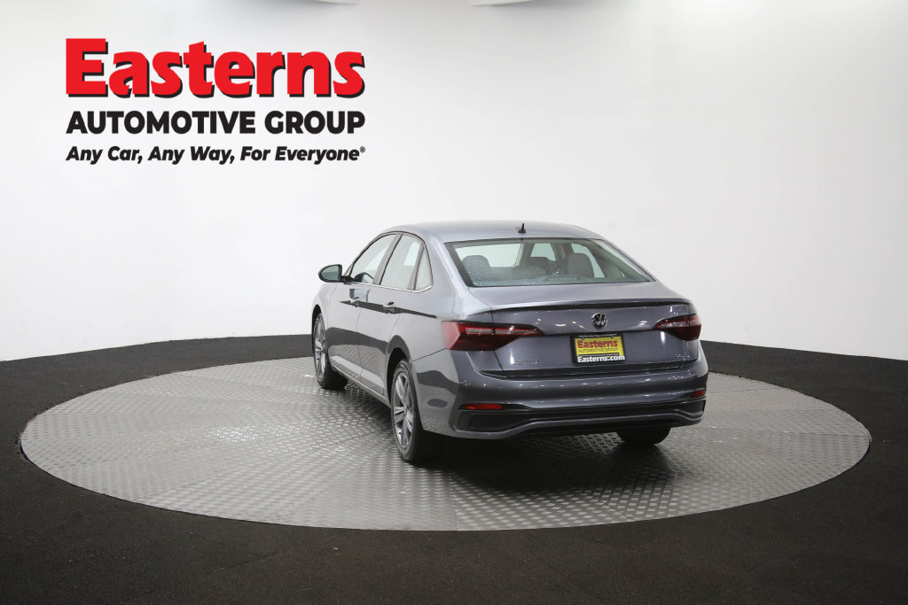 Used 2024 Volkswagen Jetta SE FWD image 68