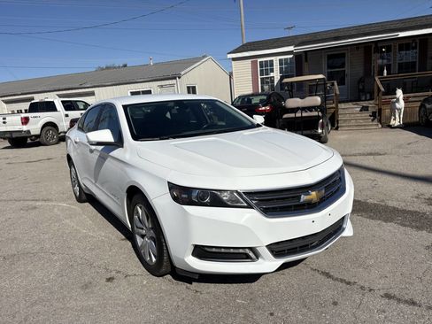 Used 2019 Chevrolet Impala LT image 6