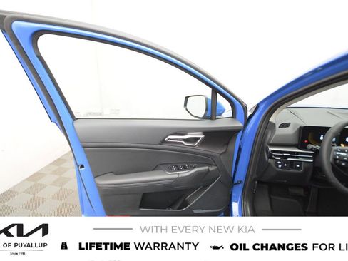 New 2026 Kia Sportage EX image 9