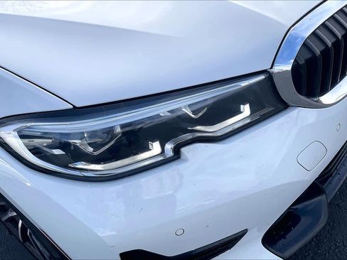 Used 2020 BMW 330i Sedan w/ Convenience Package image 29