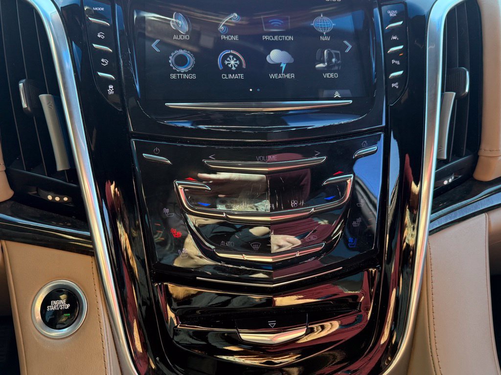 Used 2019 Cadillac Escalade Platinum AWD/4WD image 18