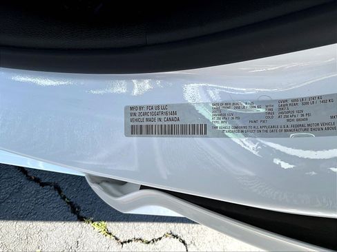 Used 2026 Chrysler Pacifica Limited w/ S Appearance Package FWD image 19