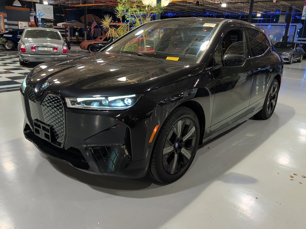 Certified 2024 BMW iX xDrive50 w/ Premium Package AWD/4WD image 8