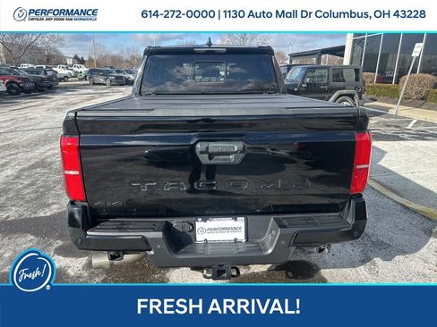 Used 2024 Toyota Tacoma TRD Off-Road image 5