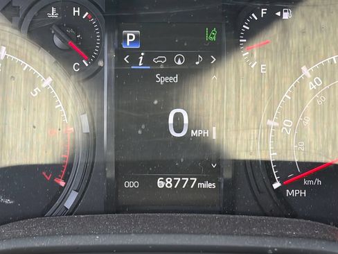 Used 2021 Toyota 4Runner SR5 AWD/4WD image 12