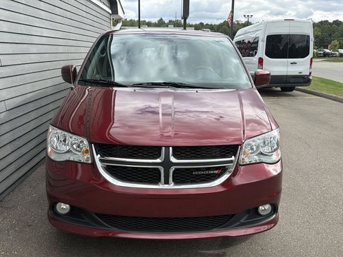 Used 2019 Dodge Grand Caravan SXT FWD image 34