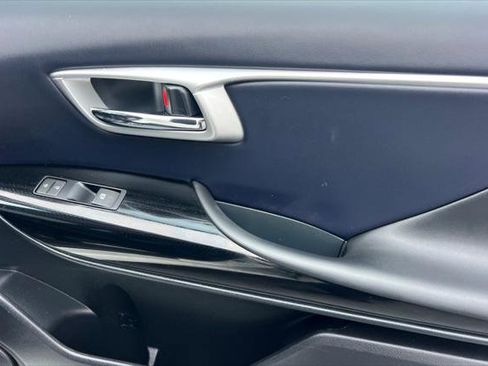 Certified 2018 Toyota Mirai image 18