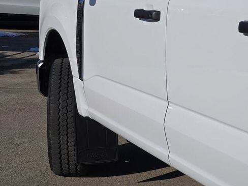 Used 2024 Ford F250 XLT w/ FX4 Off-Road Package image 19