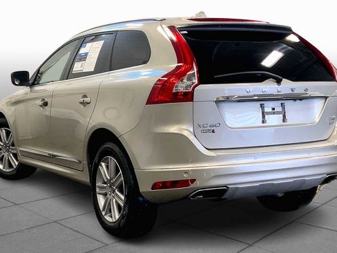 Used 2017 Volvo XC60 T5 Inscription w/ Preferred Option Package image 11