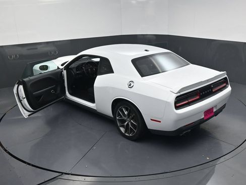 Used 2022 Dodge Challenger GT RWD image 19