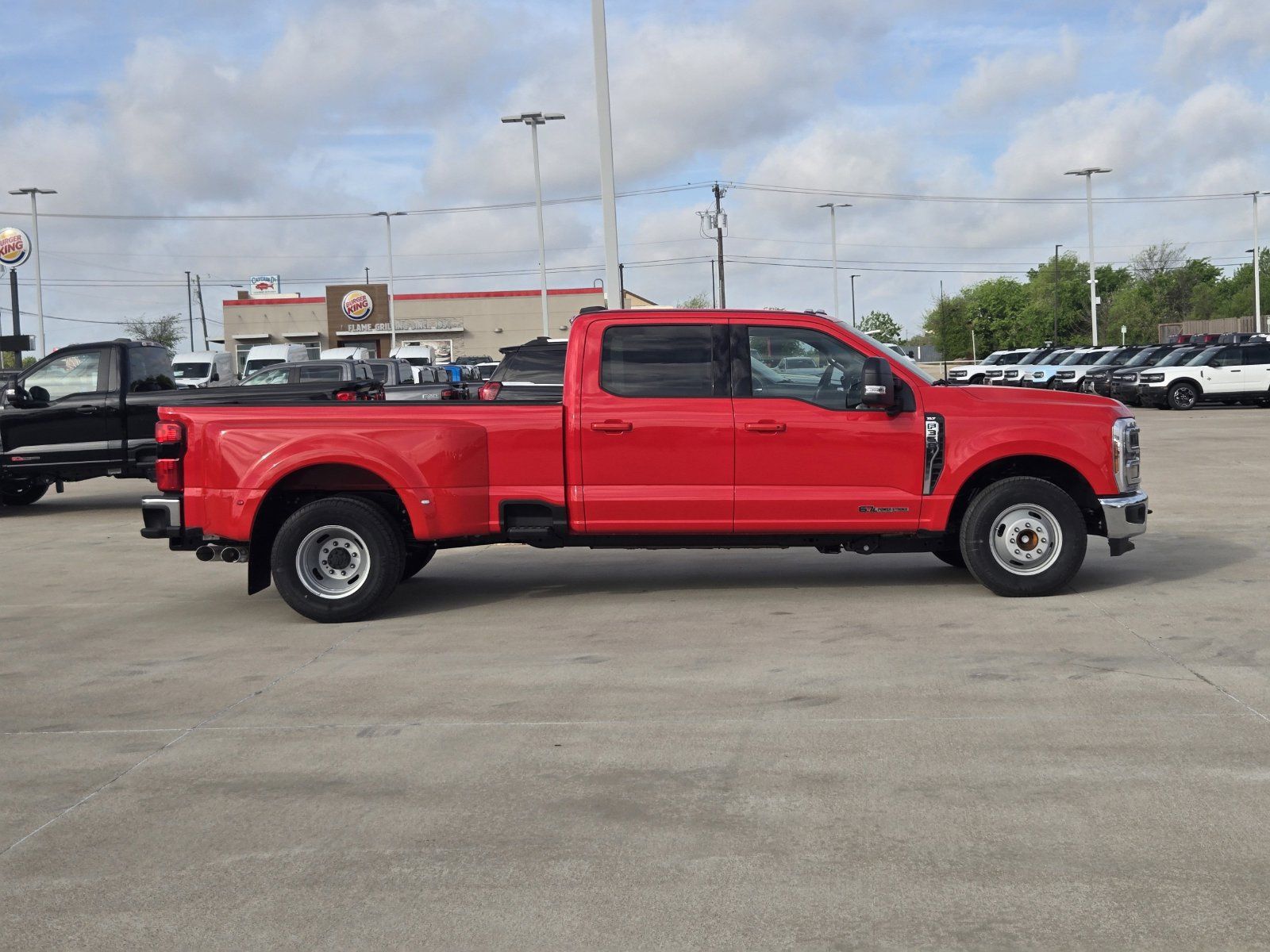 New 2026 Ford F350 XLT w/ XLT Premium Package RWD image 7