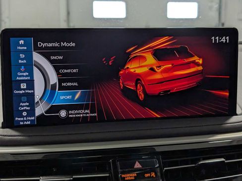 Used 2025 Acura MDX SH-AWD w/ Technology Package image 31