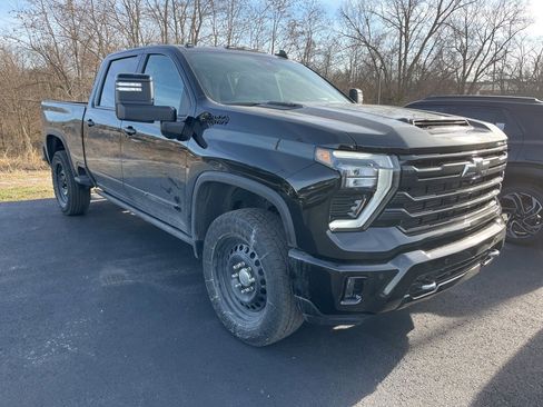New 2026 Chevrolet Silverado 2500 High Country w/ Midnight Edition image 3