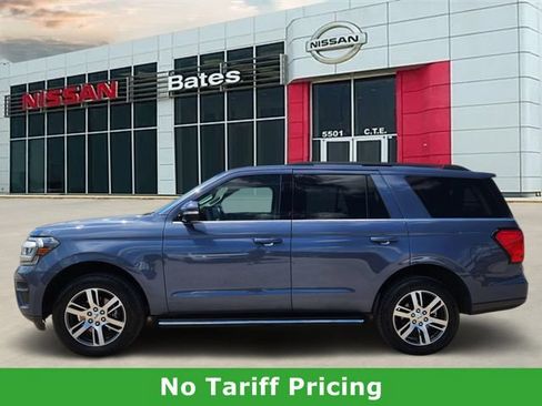 Used 2022 Ford Expedition XLT RWD image 3
