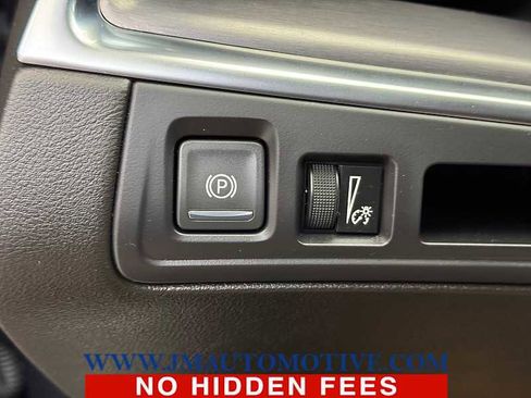 Used 2021 Cadillac XT5 Luxury image 35