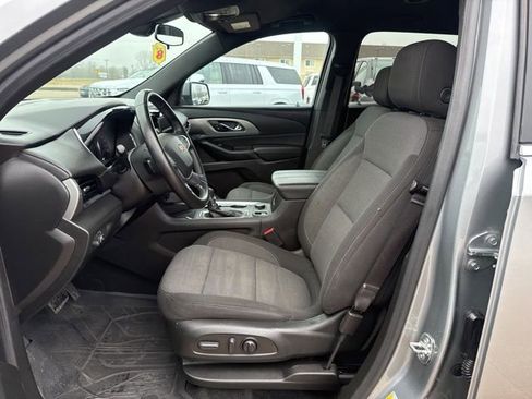 Used 2023 Chevrolet Traverse LT w/ LPO, Floor Liner Package image 12