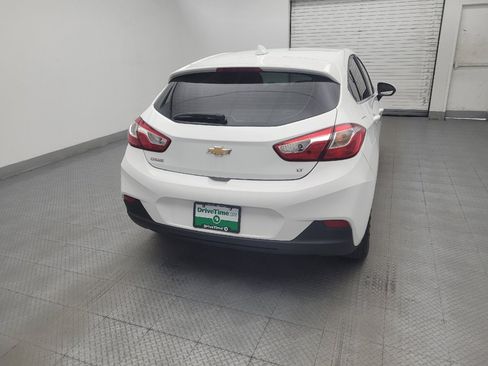 Used 2018 Chevrolet Cruze LT w/ Convenience Package FWD image 7