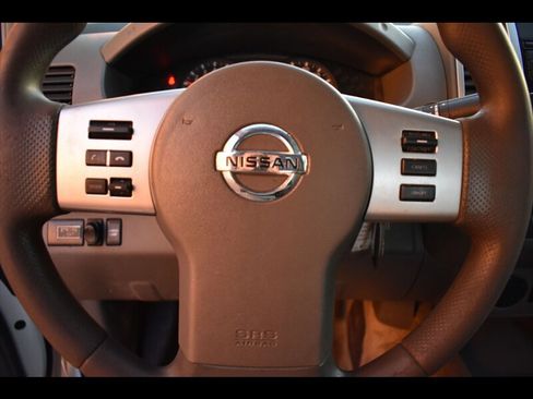 Used 2018 Nissan Frontier S image 12