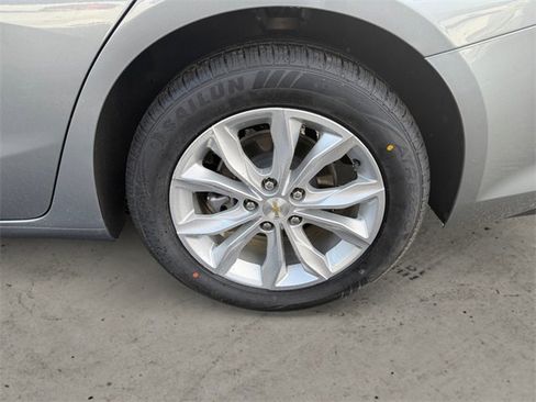 Used 2024 Chevrolet Malibu LT image 14