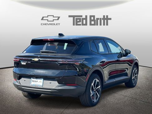 New 2026 Chevrolet Equinox EV LT image 4