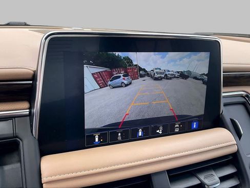 Used 2023 Chevrolet Suburban Premier AWD/4WD image 27